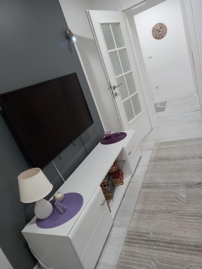 Aine apartman u centru grada Mostar Exterior foto
