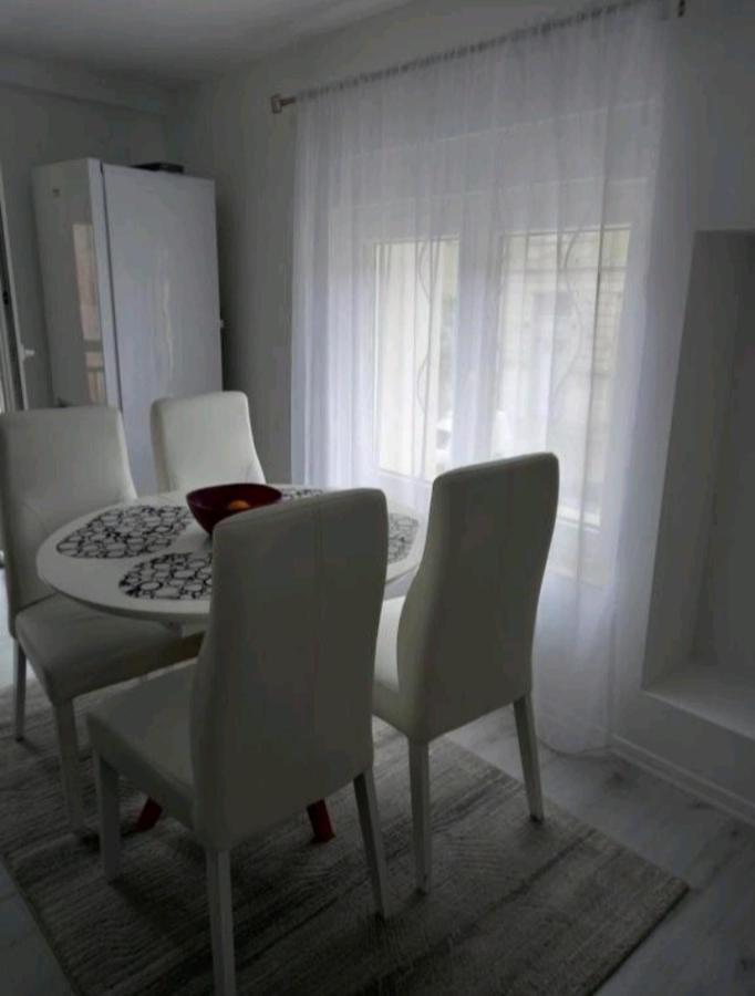 Aine apartman u centru grada Mostar Exterior foto