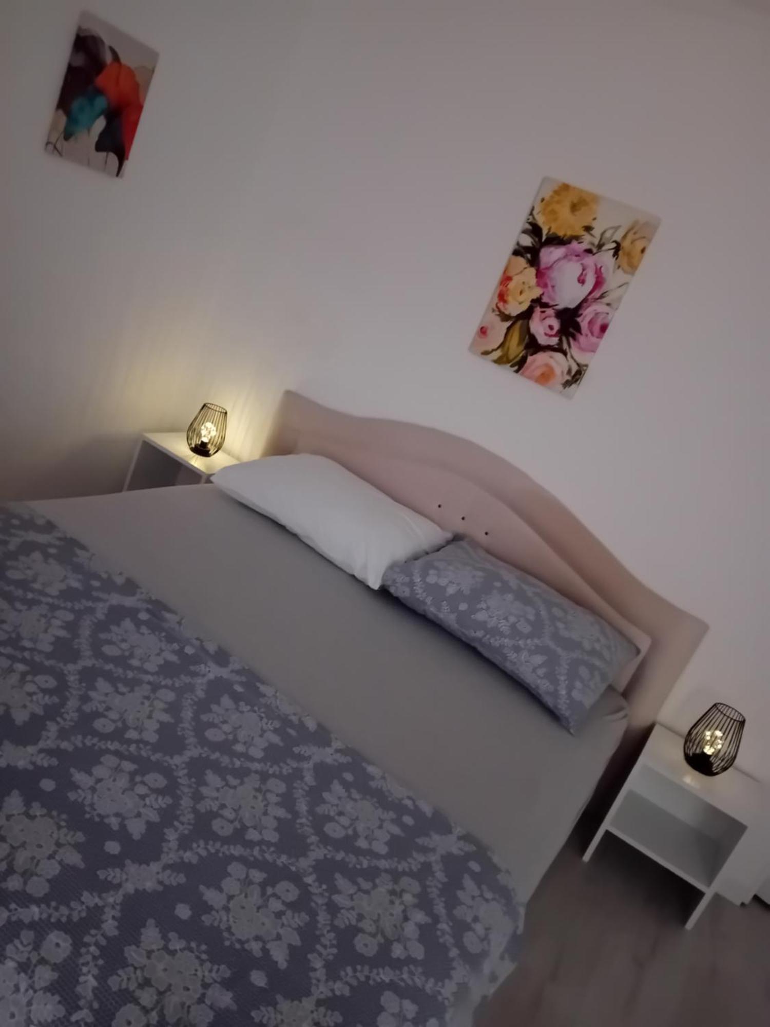 Aine apartman u centru grada Mostar Exterior foto